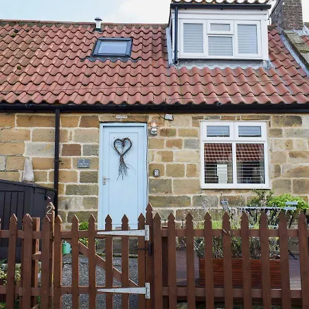 Holiday home The Den *